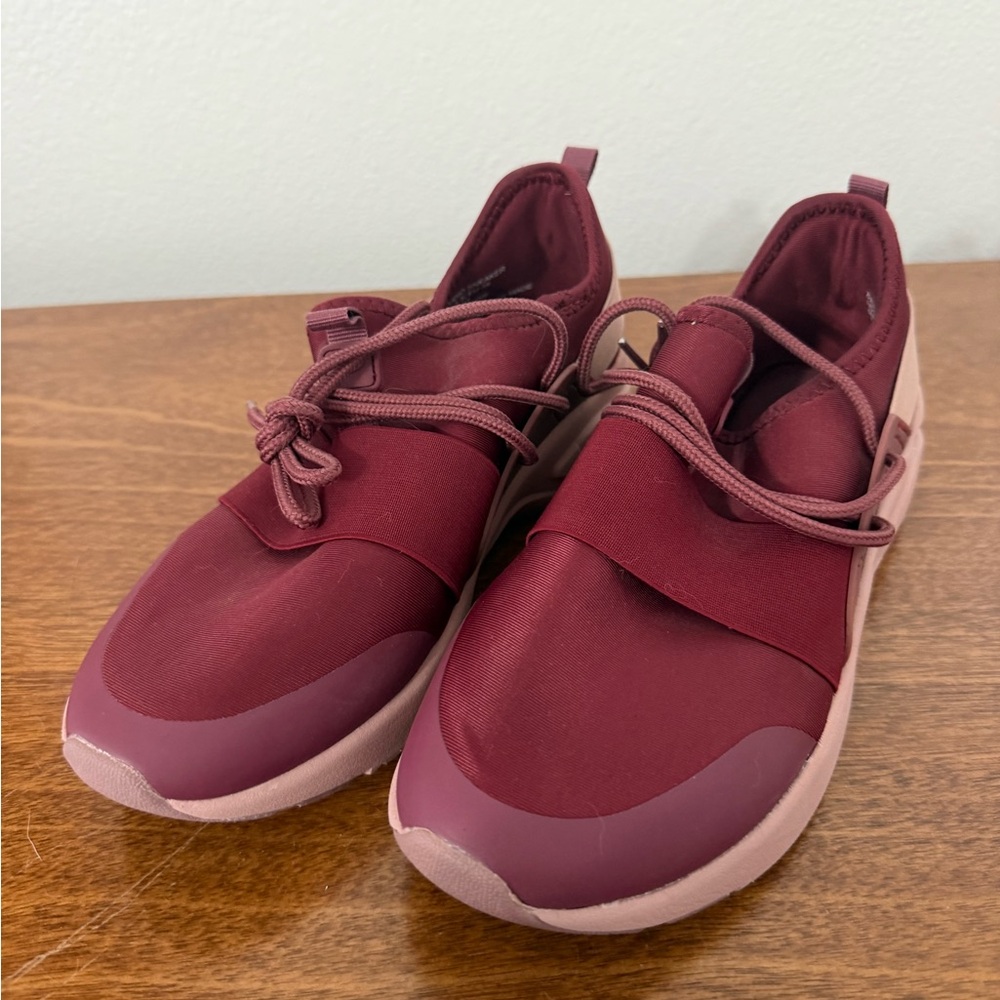 Women's Fabletics Studio Sneakers